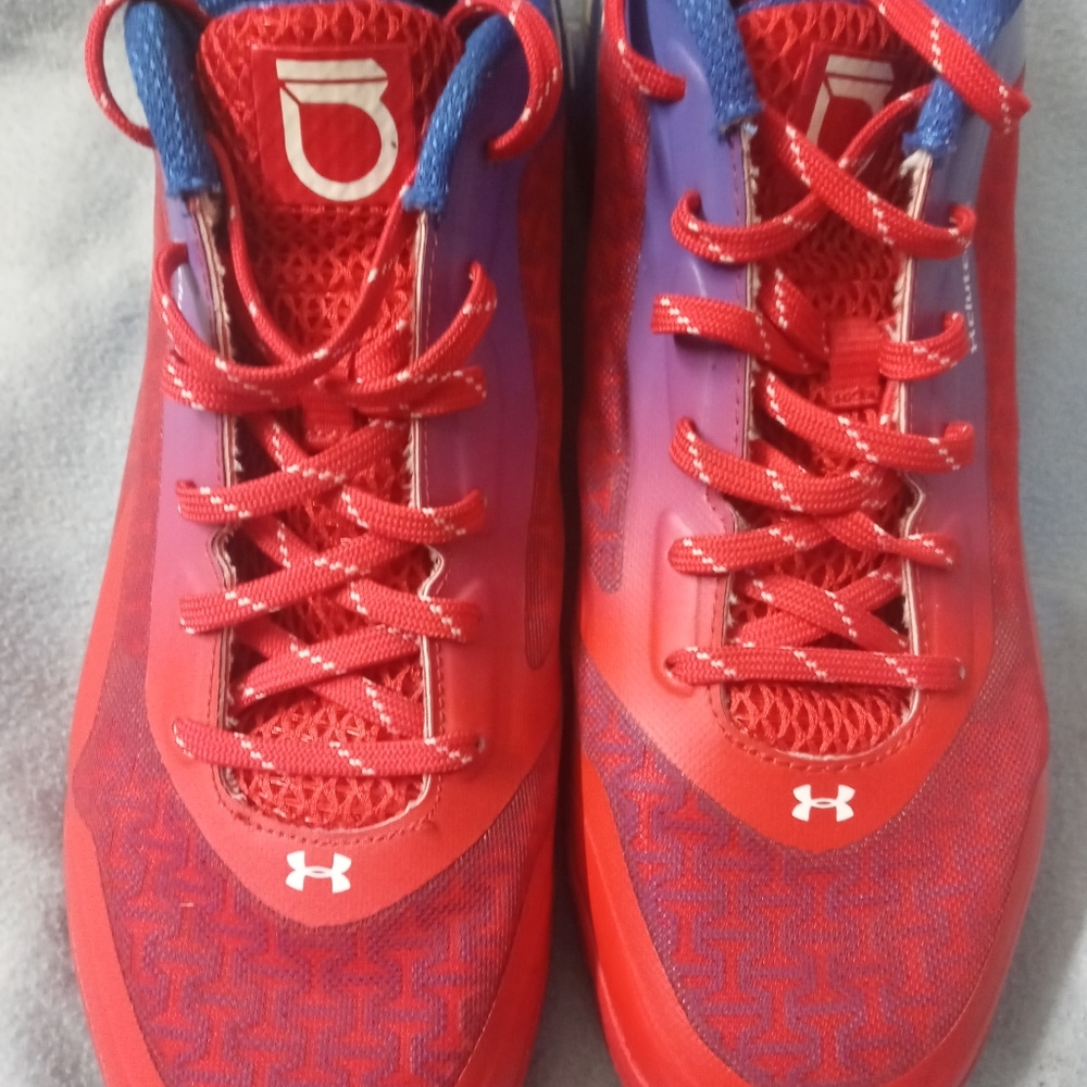 Shoes. Size 11 mens under armor blue /red